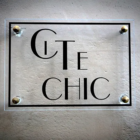 Cite Chic Apartment